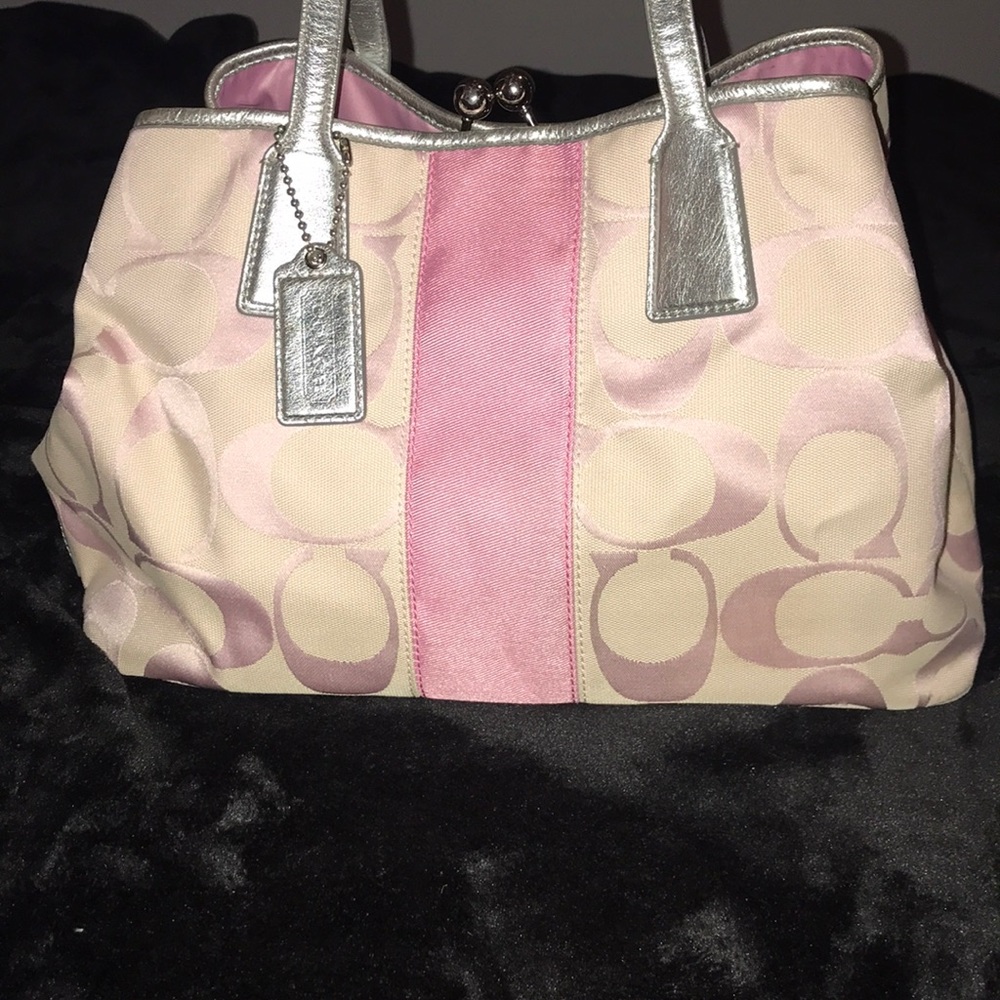 Light pink Coach bag